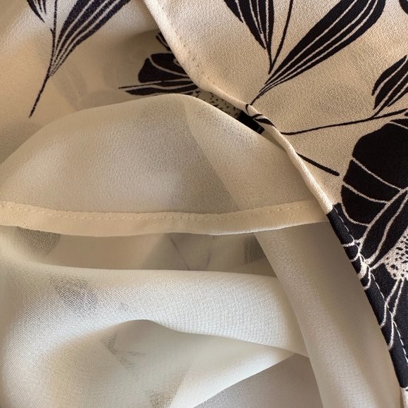 Express Flower Print Work Top - Picture 6 of 8